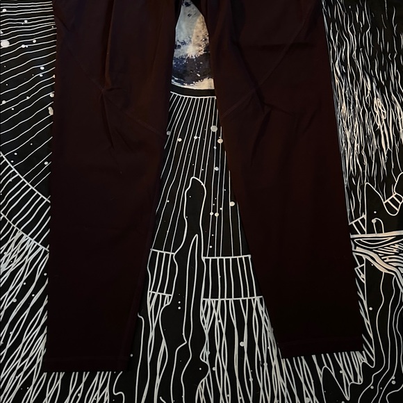 Sweaty Betty The Power Leggings in Dark Purple Size Medium - Picture 3 of 7